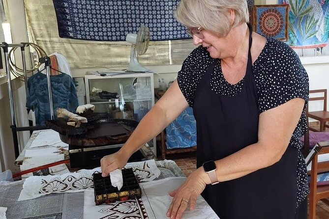 Full Day Private Batiks Class and Explore Miniature Park - Taman Mini Indonesia Indah in two hours
