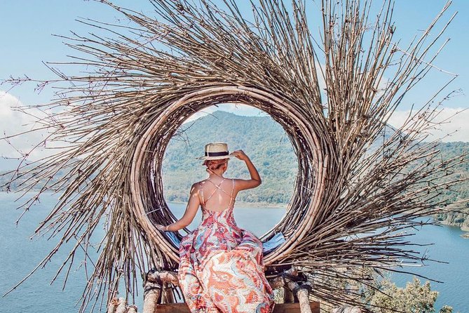 Full-Day Private North Bali Tour with Free WiFi - Handara Gate, a photo stop with limits