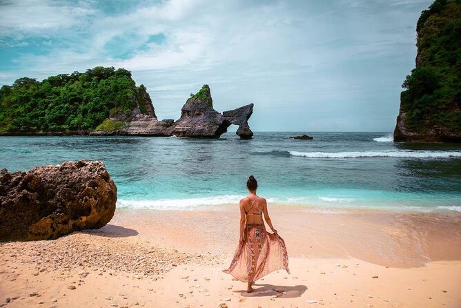 Full Day Private Tour to Nusa Penida Underground Temple from Bali - The Thousand Islands viewpoint above Diamond Beach