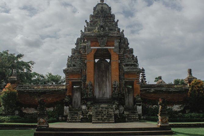 Full Day Private Tour to Ubud Waterfall and Tanah Lot Sunset - Indonesian Lunch in Ubud