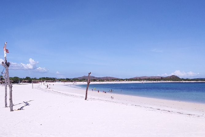 Full-Day Private Trip to South Lombok - Mawun Beach is a shorter scenic pause