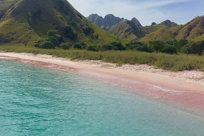 Full Day Tour to Komodo Island By Speed Boat to explore 6 destinations - Taka Makassar: a small sandbar in a big sea