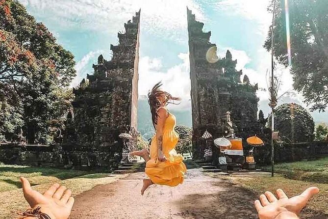 Full-Day Tour to Water Temples and UNESCO Rice Terraces in Bali - Tanah Lot at the end of the day