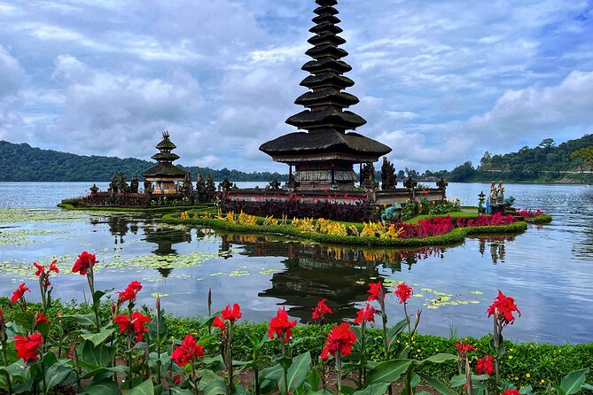 Full-Day Tour to Water Temples and UNESCO Rice Terraces in Bali - Price, options, and real value at $39