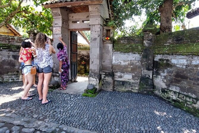 Full-Day Ubud Village including Mt Batur Tirta Empul and Sightseeing Tour - Mt Batur above 1,000 meters
