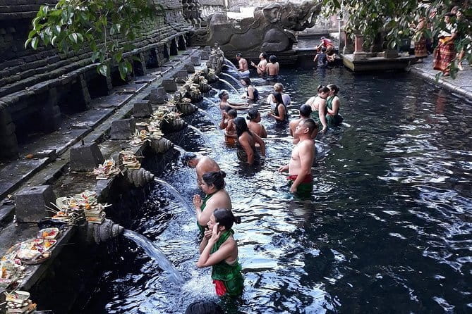 Full-Day Ubud Village including Mt Batur Tirta Empul and Sightseeing Tour - Batik in Batu Bulan and silver in Celuk