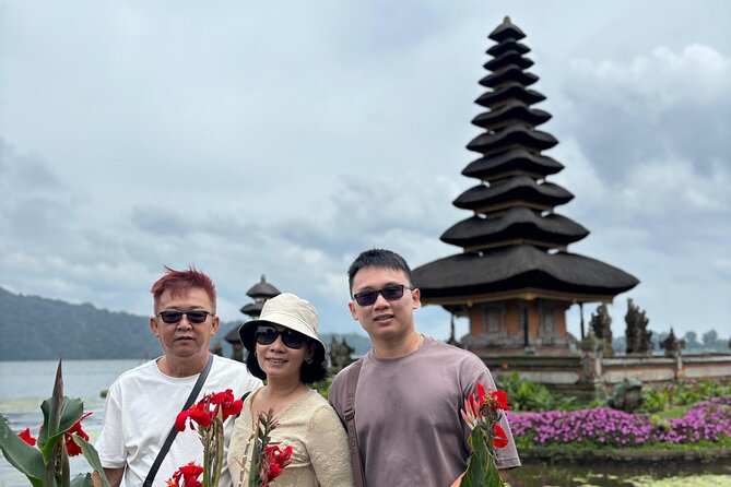 GAD Tanah Lot Tour - Ulun Danu Beratan beside the crater lake