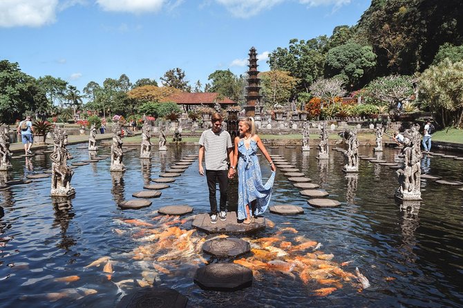 Gate of Heaven Tour With Guide : All-Inclusive Best Experience - The Gate of Heaven at Lempuyang Temple