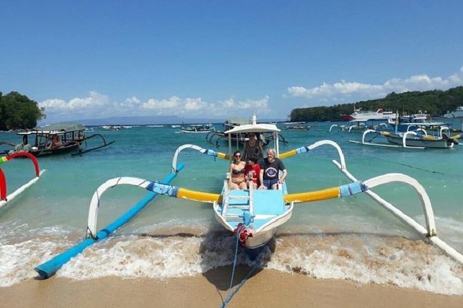Gates of Heaven Temple and Blue Lagoon Snorkeling with All-inclusive - Snorkeling at Tanjung Jepun and Blue Lagoon
