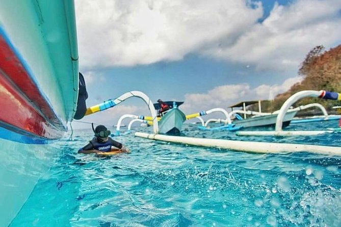 Gates of Heaven Temple and Blue Lagoon Snorkeling with All-inclusive - Indonesian lunch at Topi Inn