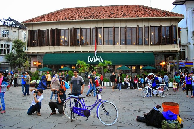 Half Day 4 Hours Jakarta City Tour - Merdeka Square and Monas: two quick symbols of Indonesia