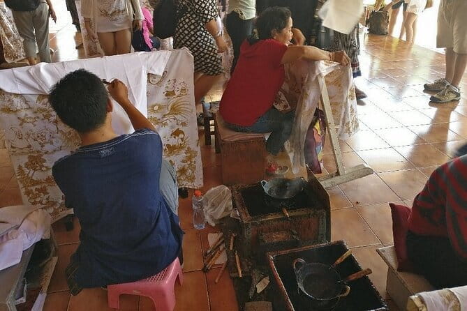 Half Day Bali Shopping Art Village Private Tour - Key points at a glance