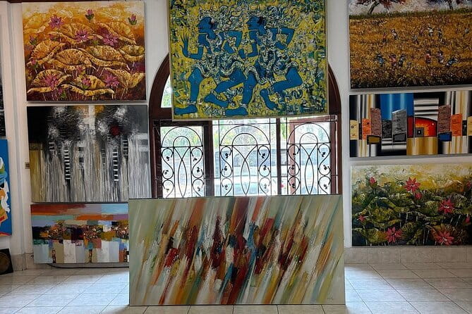 Half Day Bali Shopping Art Village Private Tour - Tohpati and the patient work of batik