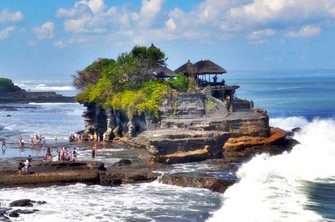 Half Day Tour: Tanah Lot Sunset & Taman Ayun Temple Included Entrance Ticket - Practical advice before you go