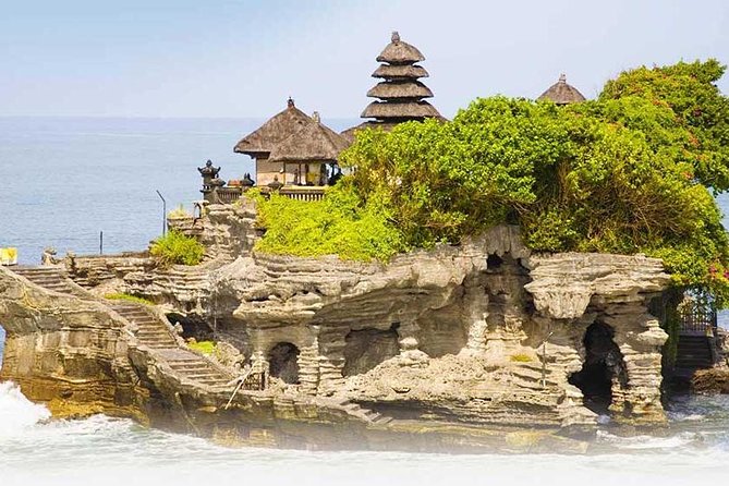 Half Day Tour: Tanah Lot Sunset & Taman Ayun Temple Included Entrance Ticket - Taman Ayun Temple and the old Mengwi kingdom