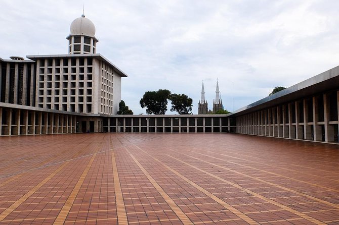Halfday Excursion Old city Batavia with Lunch and Souvenir - Lunch and the question of value