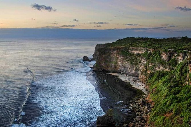 Halfday Tour:Uluwatu Temple,Kecak Dance and Dinner Jimbaran Beach with Transport - The Kecak and Fire Dance near Uluwatu