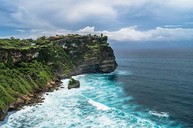 Halfday Tour:Uluwatu Temple,Kecak Dance and Dinner Jimbaran Beach with Transport - Small details that make the evening easier