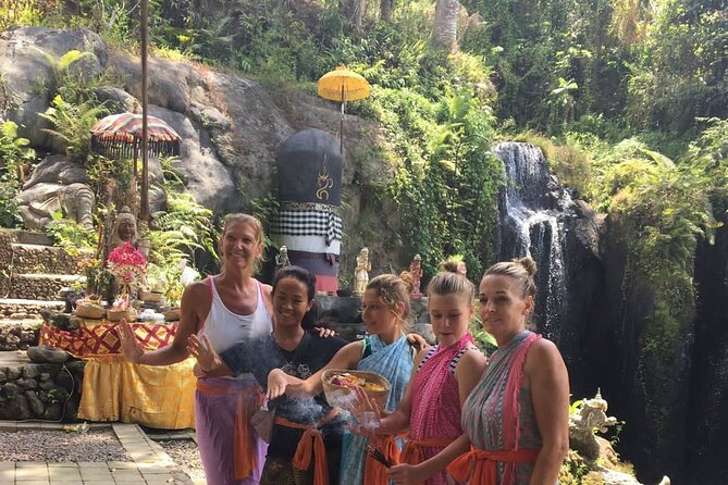 Healing and Purifications Tour in Bali - Meeting the Mangku and learning the ritual
