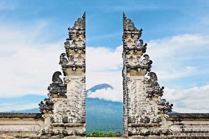 Heaven Gate (Lempuyang) - Tirta Gangga - FREE WIFI - What this Bali day trip is really designed to do