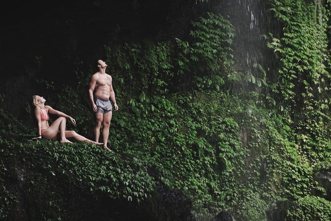 Hidden North Waterfall Bali All inclusive - Leke Leke begins with a forest walk