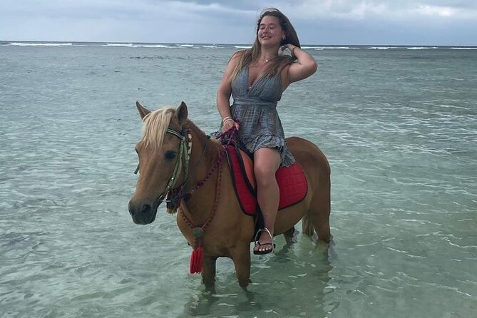 Horse Ride On The Beach Gili Islands - The guide’s role, from safety to photographs