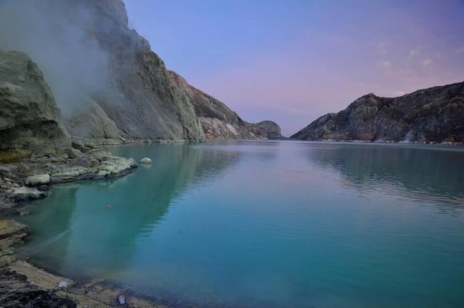 Ijen Blue Fire & Sunrise Sharing Tour - Climbing toward Ijen Crater