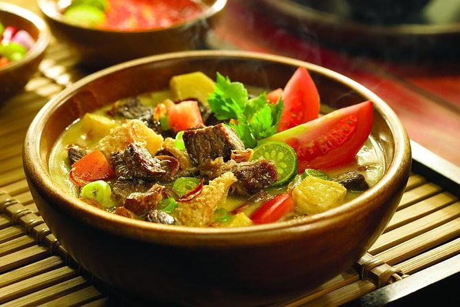 Jakarta City Tour: Shopping & Culinary Experience - Kerak telor and food near Monas