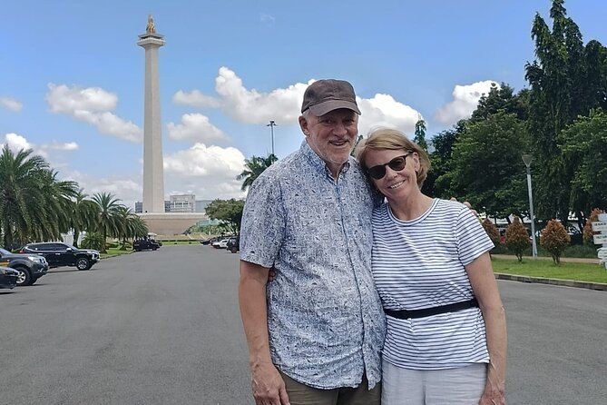 Jakarta Half-Day Sightseeing Tour To Modern City and Old Town - Jakarta in one half-day, from grand monuments to working docks
