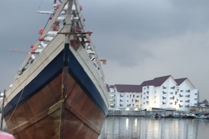 Jakarta Heritage of Old Batavia Private City Tour (Historical) - Glodok Chinatown, markets, and old temples