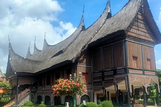 Jakarta Indonesian Culture in half Day - Why Taman Mini is the heart of the tour
