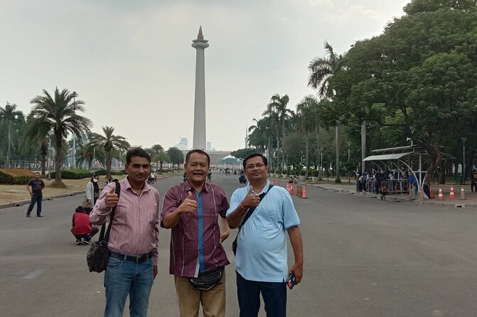 Jakarta Indonesian Culture in half Day - Batik shopping without a forced purchase