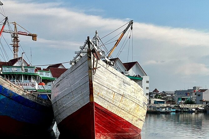 Jakarta Night Tour : Enjoyable Night time in Jakarta (Hotel Pick-up) - Sunda Kelapa Harbor and the pinisi boats