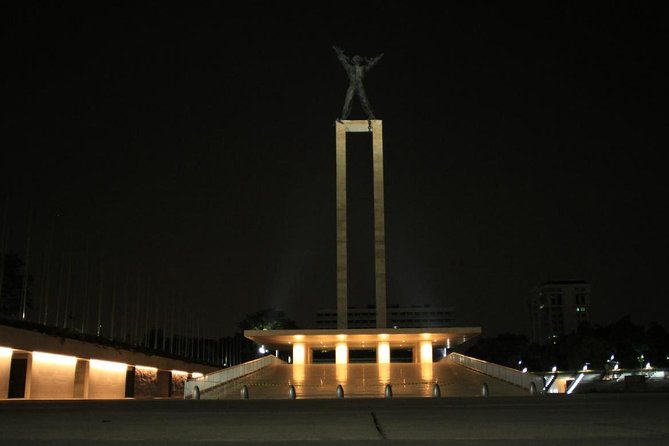 Jakarta Night Tour : Enjoyable Night time in Jakarta (Hotel Pick-up) - A martabak stop on the food streets