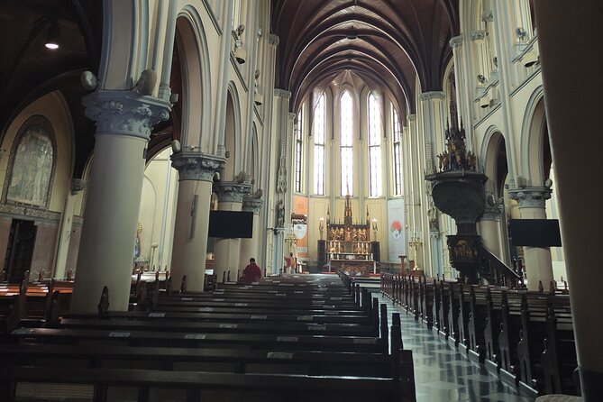 Jakarta Private City Tour with Obama School visit - Istiqlal Mosque and Jakarta Cathedral