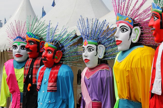 Jakarta Private Cultural Day Tour with Transport - Jakarta in one day, from Betawi homes to Buddhist statues