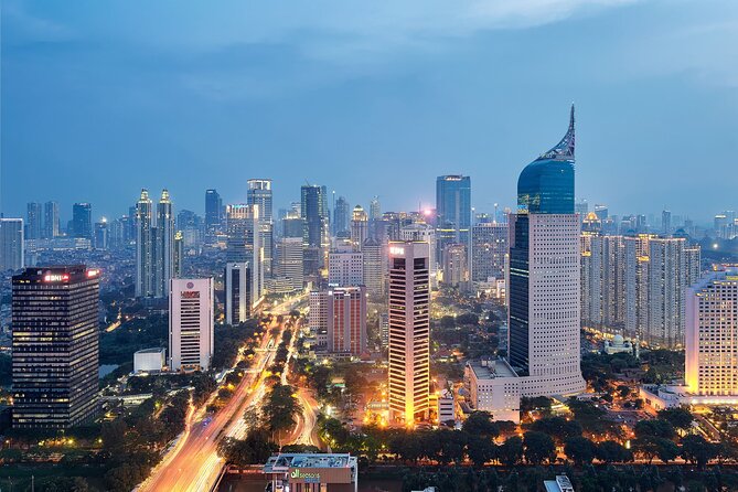Jakarta Private Custom Walking Tour with A Guide - Jakarta Cathedral and Istiqlal Mosque side by side