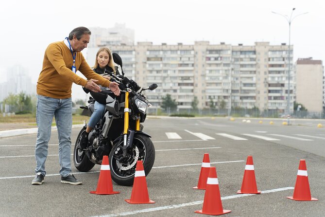 Jakarta Scooter Lessons and Motorcycle Lessons - Why a Jakarta riding lesson makes sense