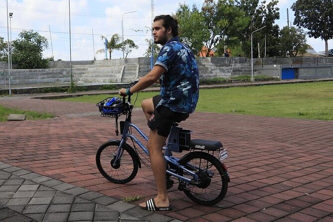 Jakarta Scooter Lessons and Motorcycle Lessons - Who will get the most from this lesson
