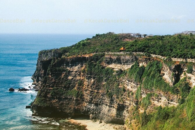 Kecak and Fire Dance Ticket at Uluwatu Temple - Monkeys, temple rules, and what to carry