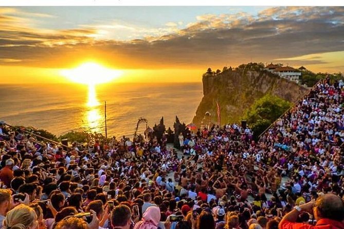 Kecak fire dance and uluwatu temple tour - free wifi - Why the Kecak dance is the heart of the day