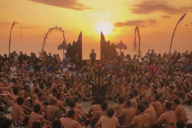 Kecak fire dance and uluwatu temple tour - free wifi - Who should book this private Bali outing