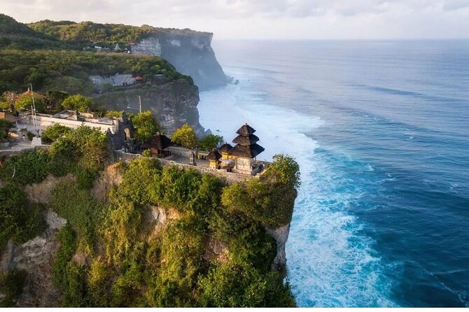 Kecak Fire Dance and Uluwatu Temple with Private Car Service - Why this private Uluwatu tour works well