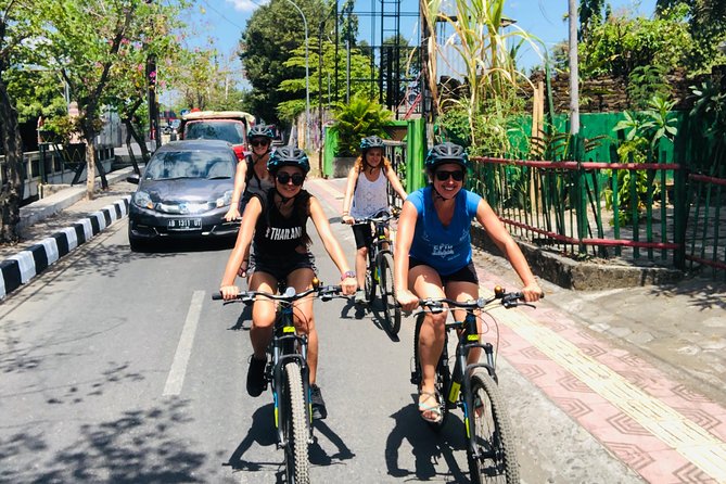 Kotagede Royal Route - Cycling Tour - Markets, snacks, and a taste of Yogyakarta