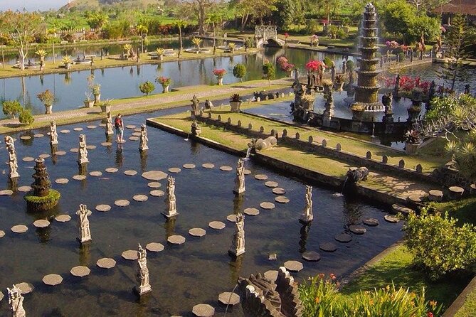 Lempuyang Luhur Temple Gate Of Heaven Tour Car Charter - An Hour at Virgin Beach