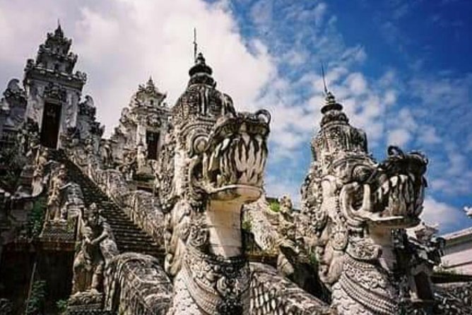 Lempuyang Temple Entrance Ticket All Inclusive - Who should book this experience