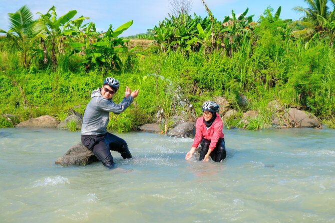 Menoreh Village Cycling - A small-group format with one practical wrinkle