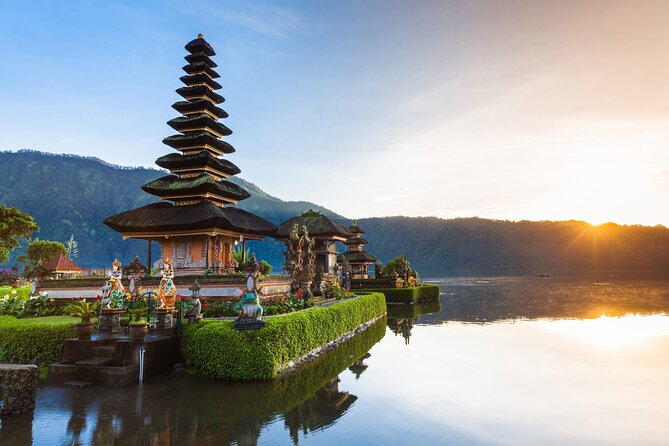 More Complete: Discover Bali In 3 Days Private Tour Package - Day two: UNESCO rice fields and Tanah Lot at sunset