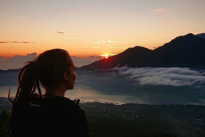 Mount Batur Sunrise Jeep & Cleansing Ritual at Tirta Empul Temple - Soaking at Batur natural hot springs