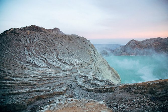 Mount Bromo & Ijen & Madakaripura Waterfall Tour (3D2N) - Hotel - Day 3: Ijen Before Dawn